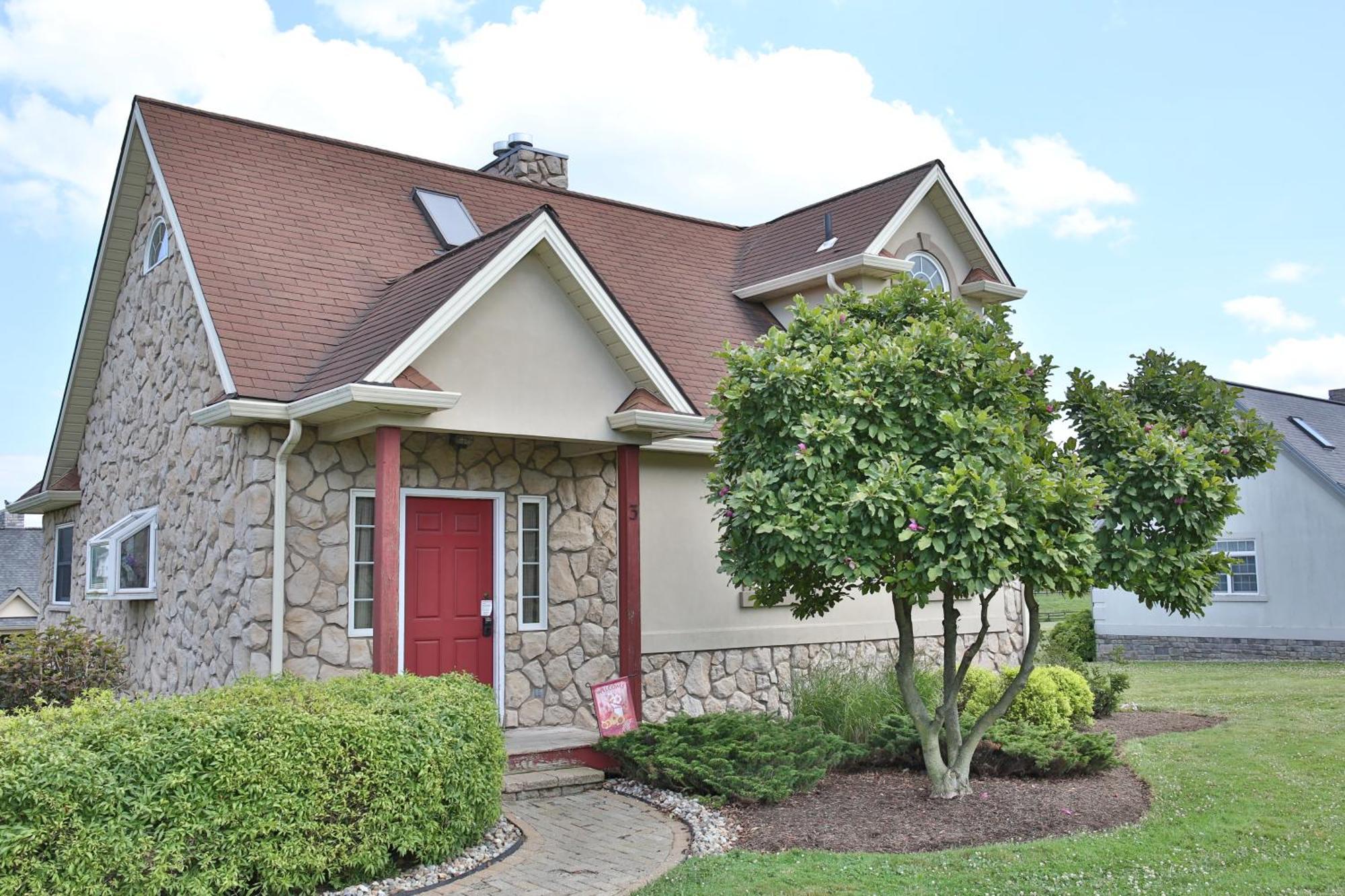 Premier Cottages By Amish Country Lodging Berlin Exterior foto